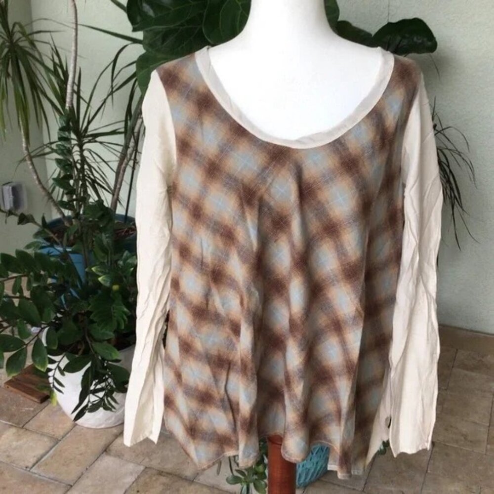 CP Shades high low Sundance Catalog shirt